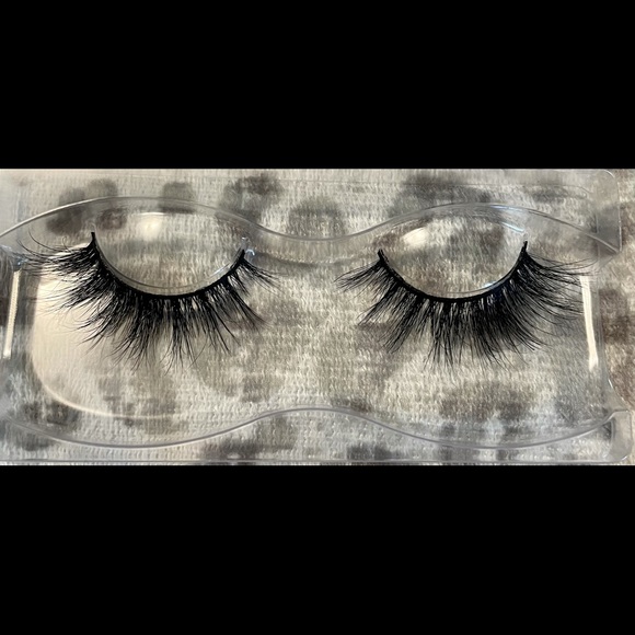 Real Mink Lashes 25mm - Fierce - Picture 2 of 2